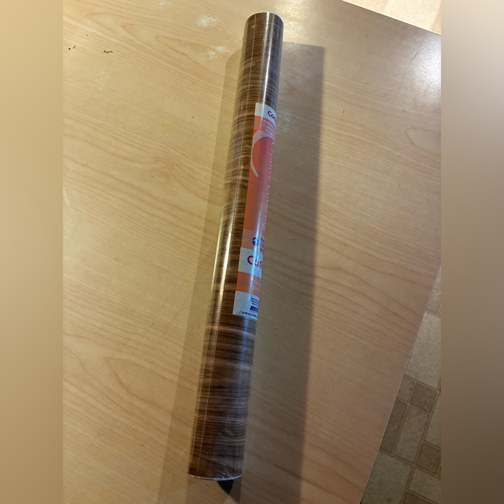 Wood Grain Con-tact shelf floor covering 18x24 feet
